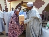 caregiver-receiving-hes-seed-grant-in-taraba-state
